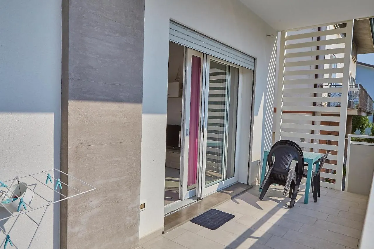 Villa Esmeralda Rimini 0*,  Italia